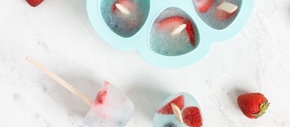 Coconut Water Berry Popsicles Frozen in Beaba Multiportions